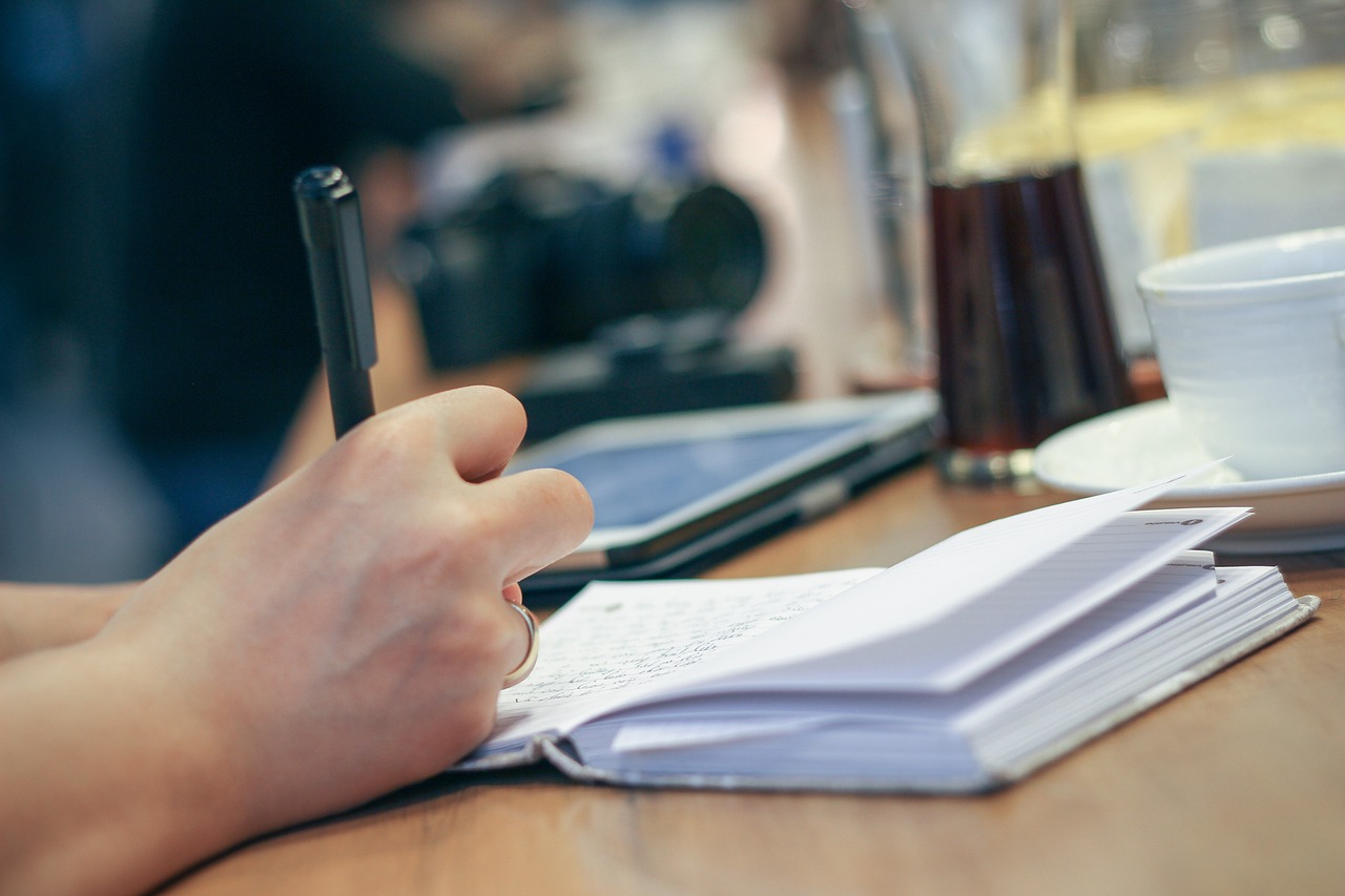 Learning to Write Place Without Postcard Clichés
